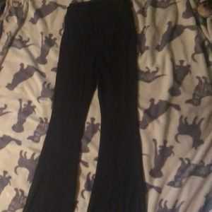 No Boundaries flare yoga pants NWOT